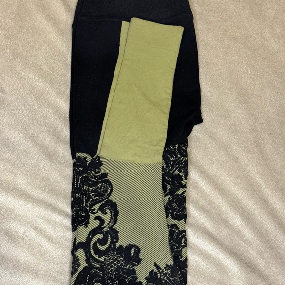 NUX Olive Green Leggings w/ Black detail Size M – New w/o Tag - Picture 8 of 8